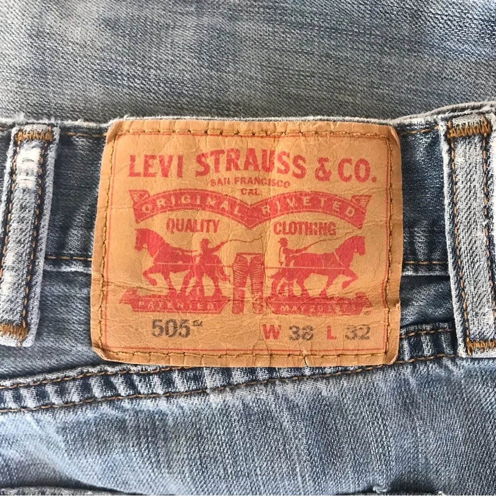 Levi’s 505 Men’s Jeans - 38”x32” - EUC